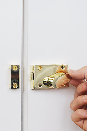 Restroom Rectangle Latch Gold