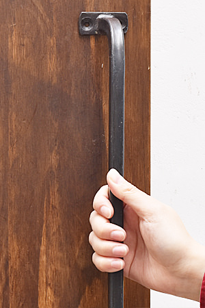 Rough Iron Door Handle Edge Curve
