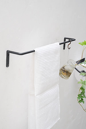 Plain Iron Towel Bar Black S